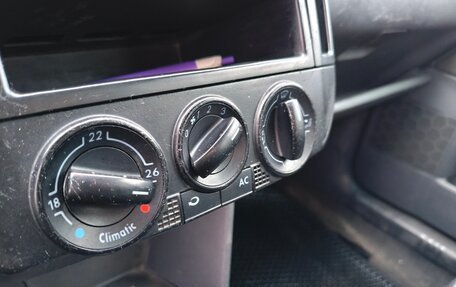 Volkswagen Polo IV рестайлинг, 2003 год, 450 000 рублей, 27 фотография