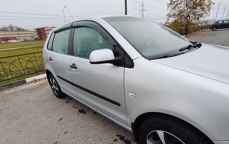 Volkswagen Polo IV рестайлинг, 2003 год, 450 000 рублей, 31 фотография