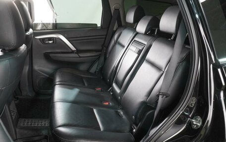 Mitsubishi Montero Sport, 2022 год, 3 900 000 рублей, 10 фотография