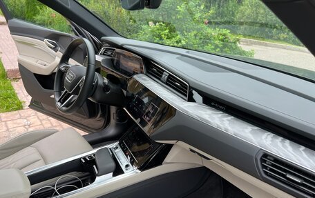 Audi e-tron I, 2021 год, 5 300 000 рублей, 11 фотография