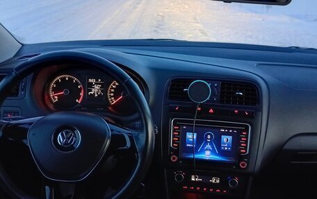 Volkswagen Polo VI (EU Market), 2017 год, 1 150 000 рублей, 17 фотография