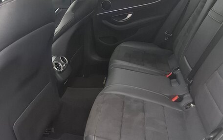 Mercedes-Benz E-Класс, 2019 год, 4 500 000 рублей, 7 фотография