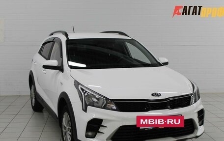KIA Rio IV, 2021 год, 1 880 000 рублей, 6 фотография
