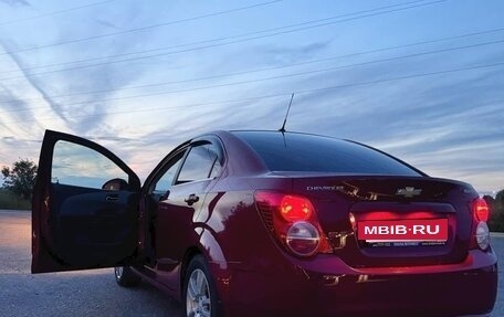 Chevrolet Aveo III, 2013 год, 800 000 рублей, 10 фотография