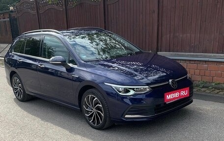 Volkswagen Golf VIII, 2022 год, 2 450 000 рублей, 1 фотография