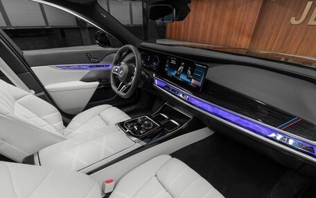 BMW 7 серия, 2025 год, 16 670 000 рублей, 18 фотография
