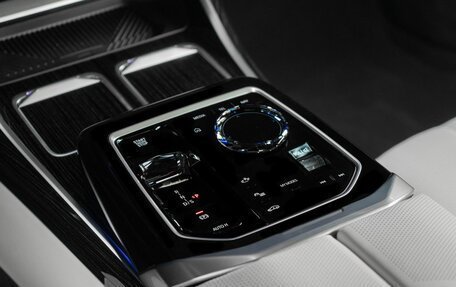 BMW 7 серия, 2025 год, 16 670 000 рублей, 13 фотография