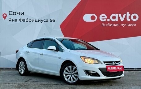 Opel Astra J, 2013 год, 1 150 000 рублей, 3 фотография