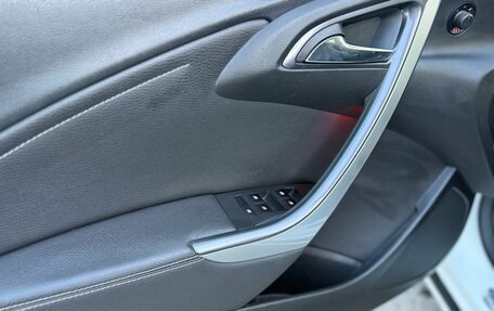 Opel Astra J, 2013 год, 1 150 000 рублей, 14 фотография