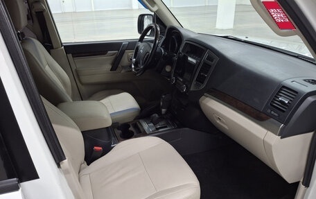 Mitsubishi Pajero IV, 2020 год, 3 500 000 рублей, 13 фотография