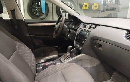 Skoda Octavia, 2018 год, 1 550 000 рублей, 8 фотография