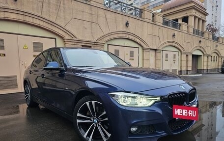 BMW 3 серия, 2018 год, 2 500 000 рублей, 3 фотография