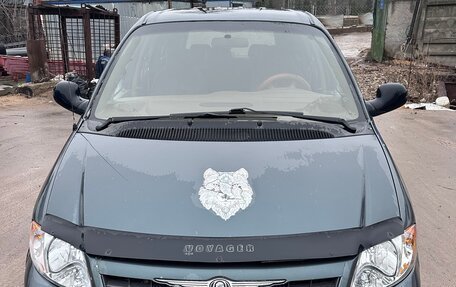 Chrysler Voyager IV, 2002 год, 345 000 рублей, 8 фотография