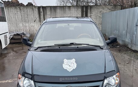 Chrysler Voyager IV, 2002 год, 345 000 рублей, 24 фотография