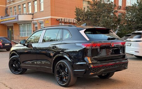 Volkswagen Tiguan, 2025 год, 4 865 000 рублей, 3 фотография