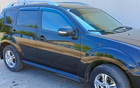 Mitsubishi Outlander III рестайлинг 3, 2010 год, 1 030 000 рублей, 1 фотография