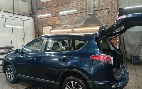 Toyota RAV4, 2018 год, 2 750 000 рублей, 9 фотография