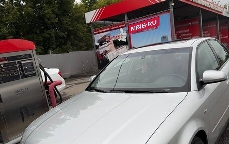 Audi A4, 2002 год, 900 000 рублей, 2 фотография