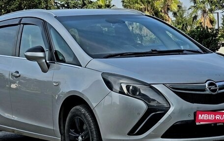 Opel Zafira C рестайлинг, 2014 год, 1 350 000 рублей, 2 фотография