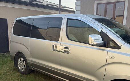 Hyundai Grand Starex Grand Starex I рестайлинг 2, 2008 год, 1 590 000 рублей, 8 фотография