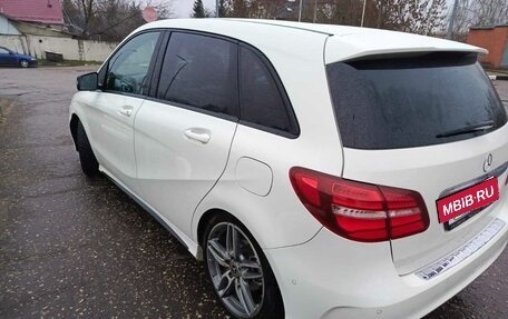 Mercedes-Benz B-Класс, 2016 год, 1 900 000 рублей, 4 фотография