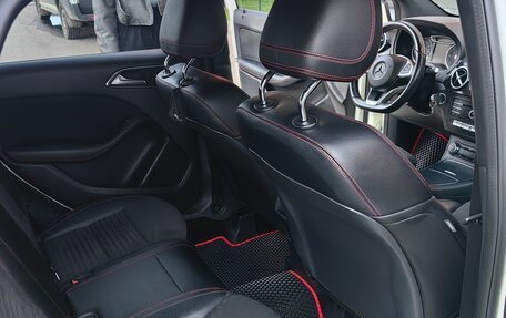 Mercedes-Benz B-Класс, 2016 год, 1 900 000 рублей, 22 фотография