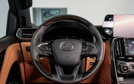 Lexus LX, 2025 год, 20 000 000 рублей, 12 фотография