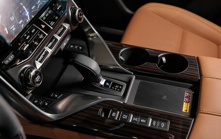 Lexus LX, 2025 год, 20 000 000 рублей, 17 фотография