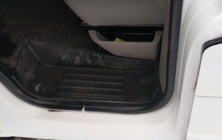 Volkswagen Transporter T5 рестайлинг, 2003 год, 1 200 000 рублей, 20 фотография