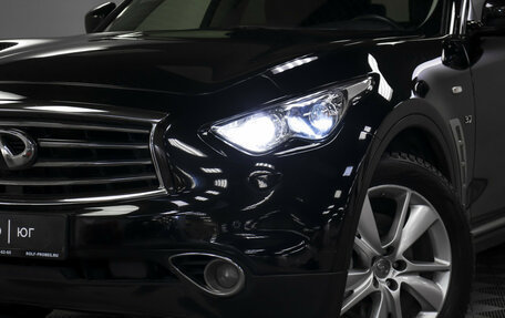 Infiniti QX70, 2016 год, 2 348 000 рублей, 28 фотография