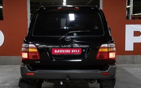 Toyota Land Cruiser 100 рестайлинг 2, 2002 год, 1 449 000 рублей, 6 фотография