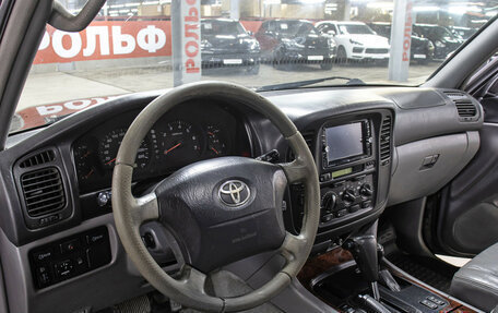 Toyota Land Cruiser 100 рестайлинг 2, 2002 год, 1 449 000 рублей, 15 фотография