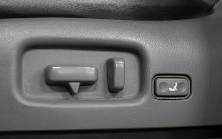 Toyota Land Cruiser 100 рестайлинг 2, 2002 год, 1 449 000 рублей, 20 фотография