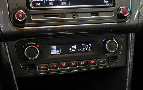 Volkswagen Polo VI (EU Market), 2018 год, 1 349 000 рублей, 18 фотография