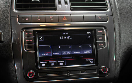 Volkswagen Polo VI (EU Market), 2018 год, 1 349 000 рублей, 19 фотография