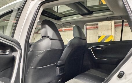 Toyota RAV4, 2025 год, 4 150 000 рублей, 11 фотография