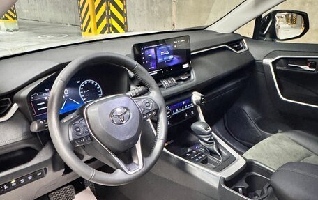 Toyota RAV4, 2025 год, 4 150 000 рублей, 10 фотография