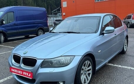 BMW 3 серия, 2011 год, 950 000 рублей, 2 фотография