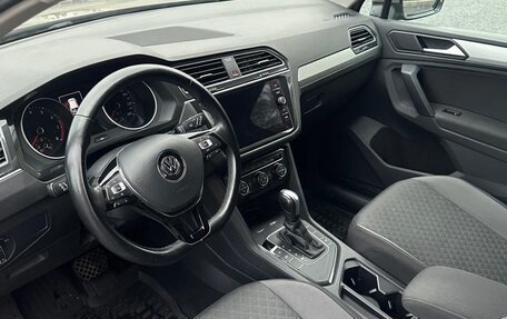 Volkswagen Tiguan II, 2020 год, 2 689 000 рублей, 3 фотография