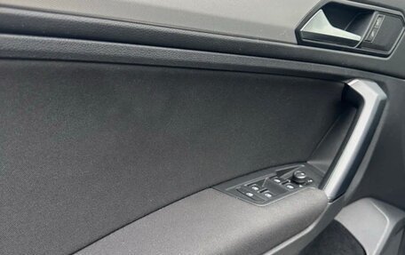 Volkswagen Tiguan II, 2020 год, 2 689 000 рублей, 12 фотография