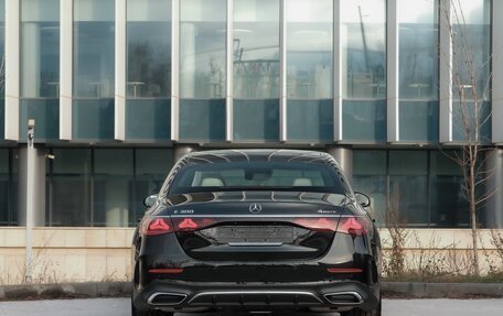 Mercedes-Benz E-Класс, 2025 год, 9 250 000 рублей, 4 фотография