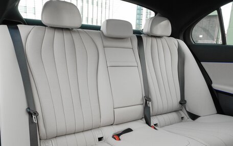 Mercedes-Benz E-Класс, 2025 год, 9 250 000 рублей, 27 фотография