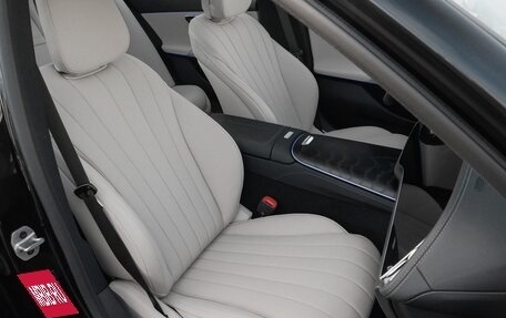 Mercedes-Benz E-Класс, 2025 год, 9 250 000 рублей, 24 фотография