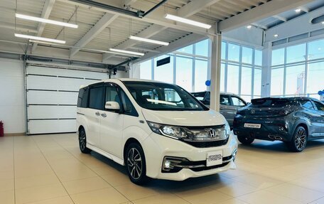 Honda Stepwgn IV, 2016 год, 1 889 000 рублей, 8 фотография