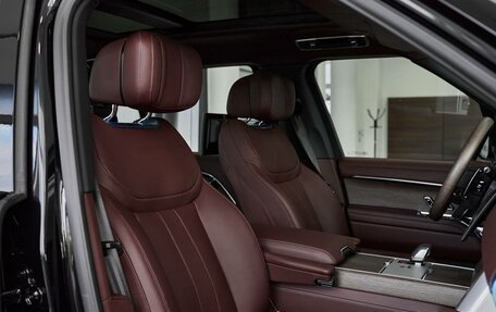 Land Rover Range Rover IV рестайлинг, 2025 год, 28 500 000 рублей, 8 фотография