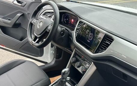 Volkswagen T-Roc I, 2021 год, 1 860 378 рублей, 14 фотография