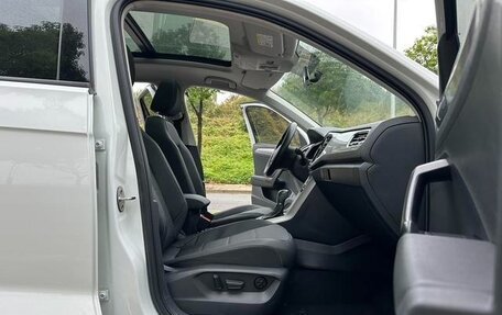 Volkswagen T-Roc I, 2021 год, 1 860 378 рублей, 9 фотография