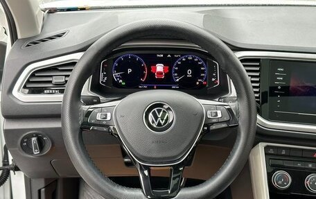 Volkswagen T-Roc I, 2021 год, 1 860 378 рублей, 18 фотография