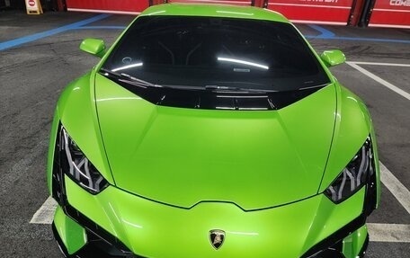 Lamborghini Huracán, 2023 год, 32 359 028 рублей, 3 фотография