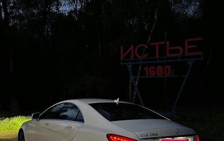 Mercedes-Benz CLS, 2013 год, 1 800 000 рублей, 33 фотография